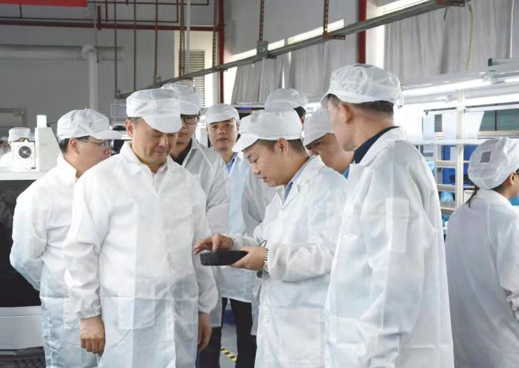 萍乡市委书记陈敏率队到尊龙集团考察